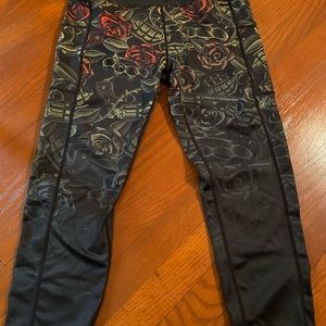 CVG Guns n Roses capri leggings